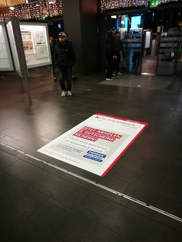 Groundposter Essen Hbf - Das Telefonbuch - Promo Buchverteilung Essen 2018